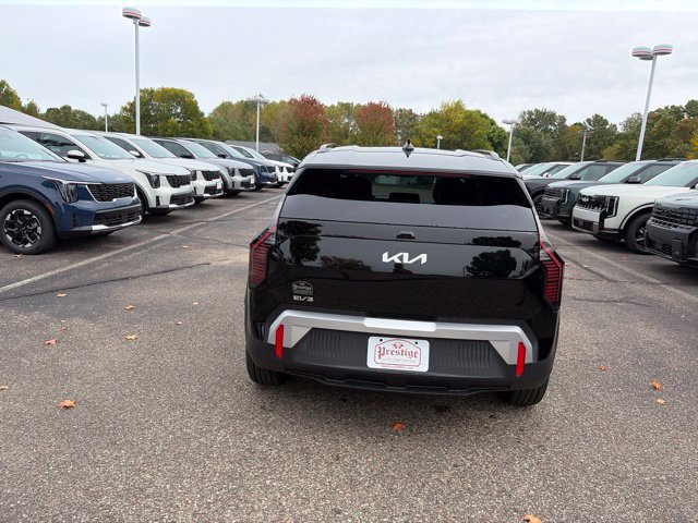 New 2027 Kia EV3 Wind SUV