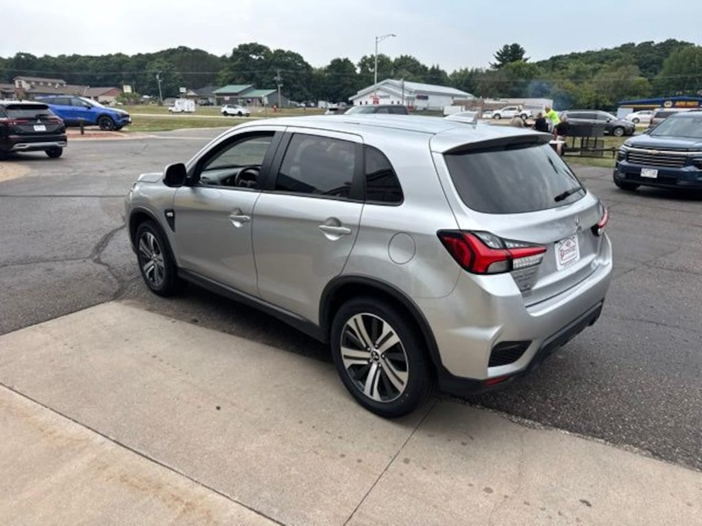 Used 2024 Mitsubishi Outlander Sport 2.0 ES SUV