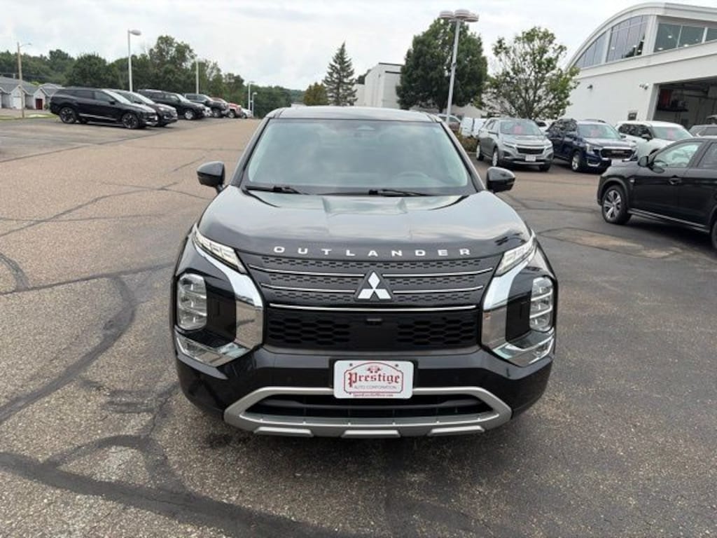 Used 2022 Mitsubishi Outlander SE CUV