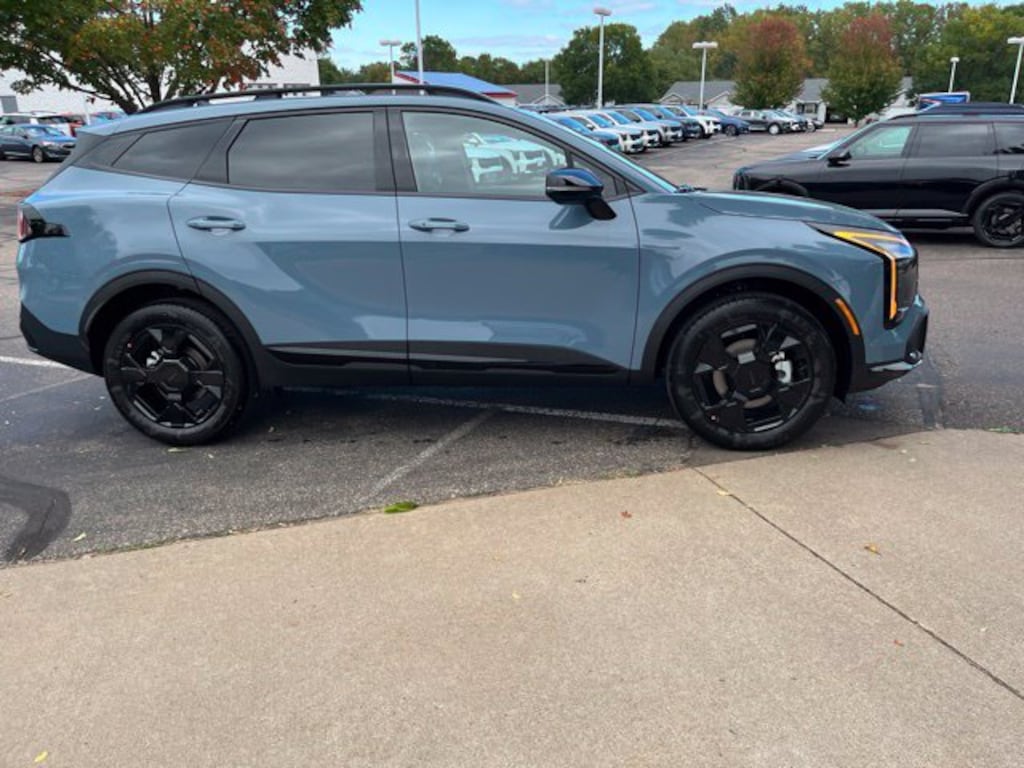 New 2027 Kia Sportage Hybrid X-Line SUV