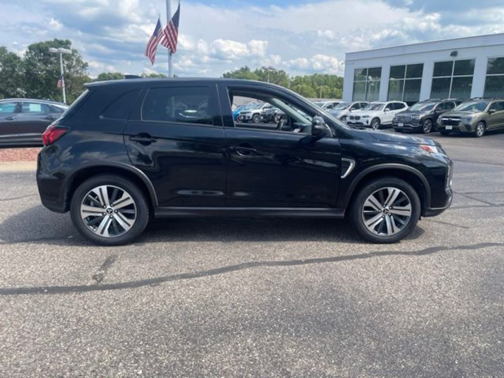 Used 2024 Mitsubishi Outlander Sport 2.0 SE SUV