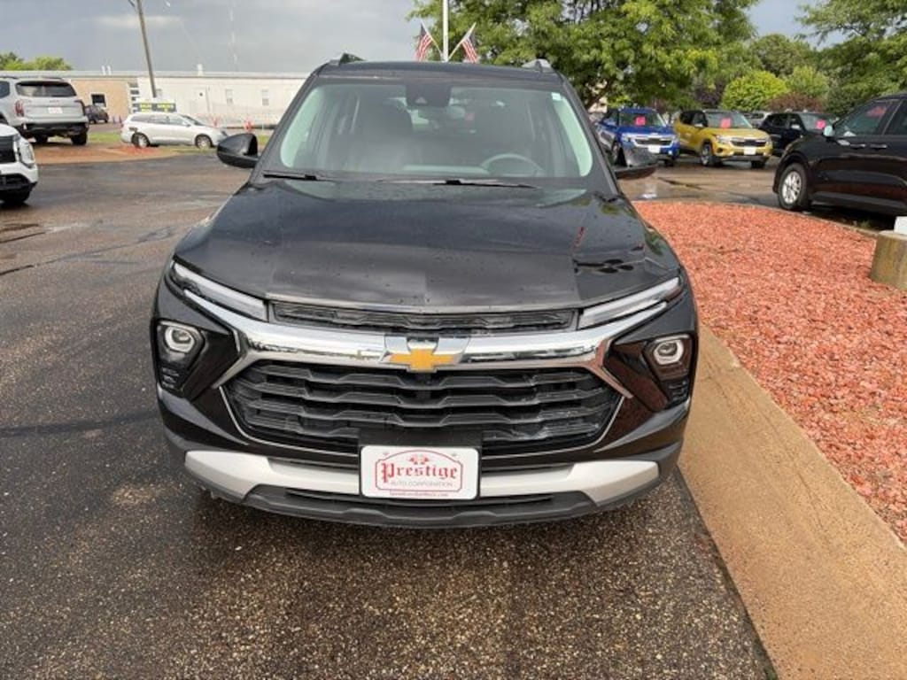 Used 2025 Chevrolet Trailblazer LT SUV