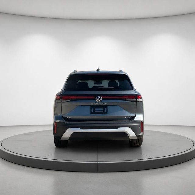 New 2026 Volkswagen Tiguan SE SUV