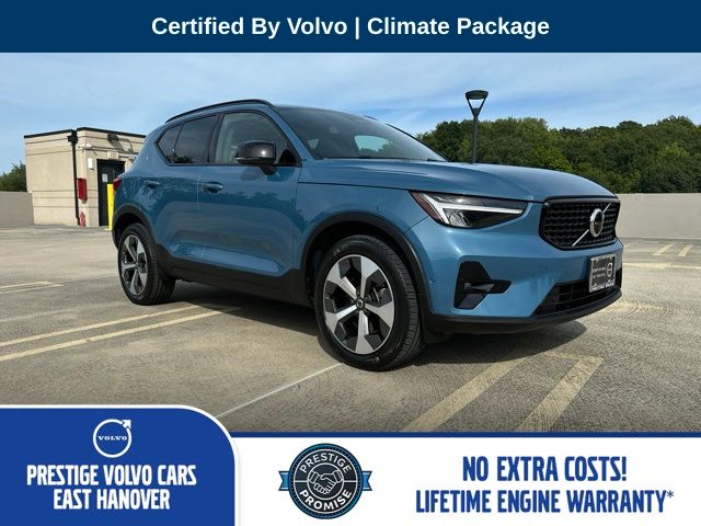 2023 Volvo XC40