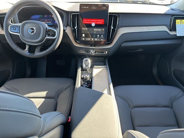 2026 Volvo XC60 Plus - Photo 11
