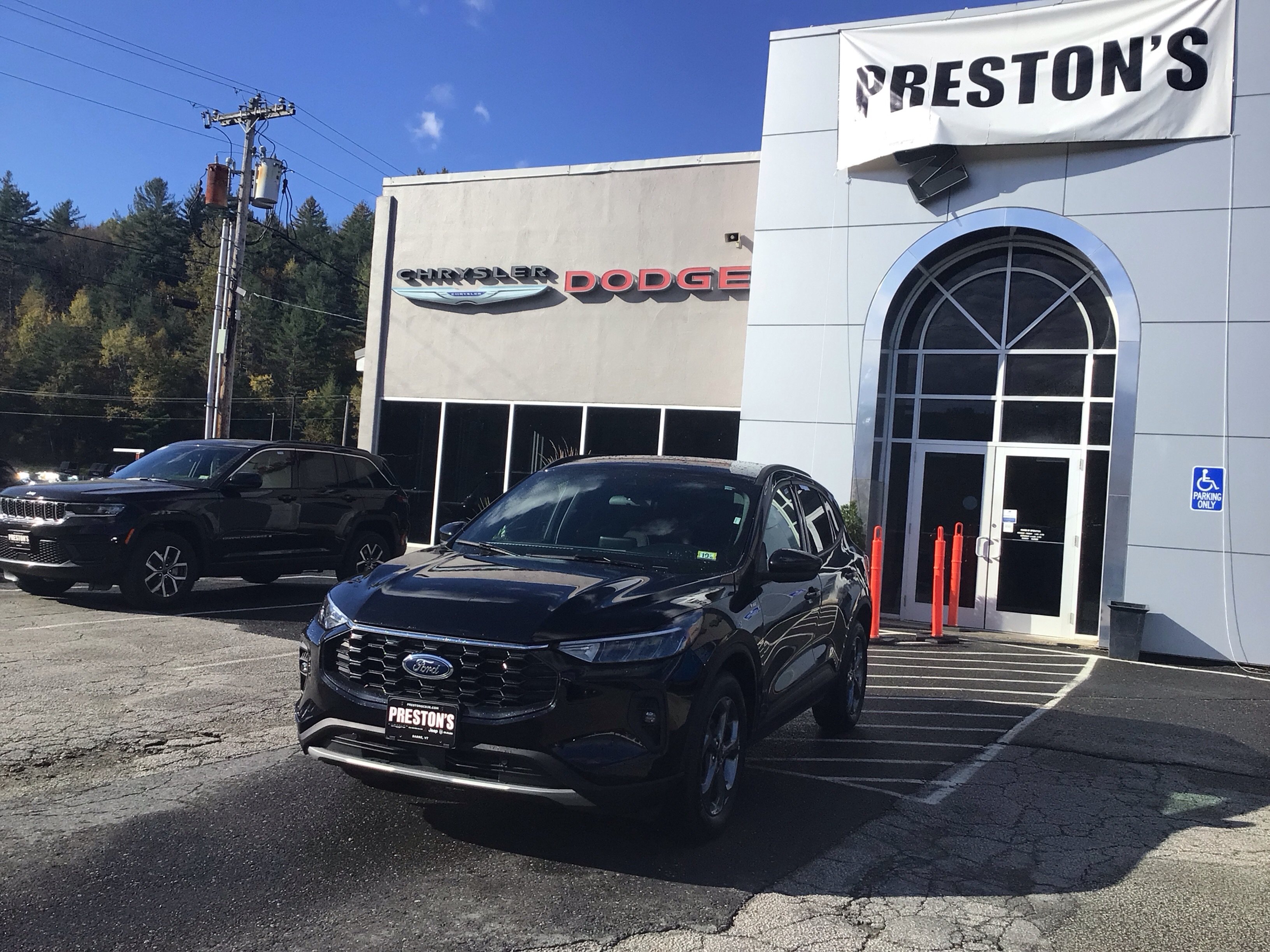 Used 2025 Ford Escape ST-Line Select SUV