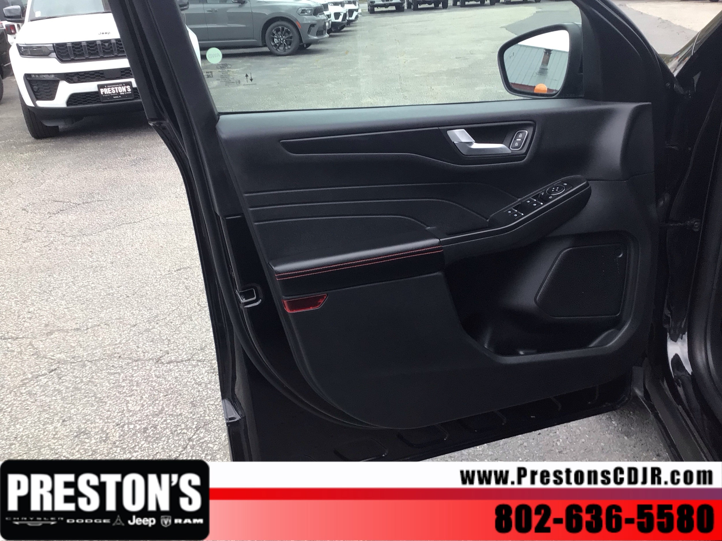 2025 Ford Escape ST-Line Select