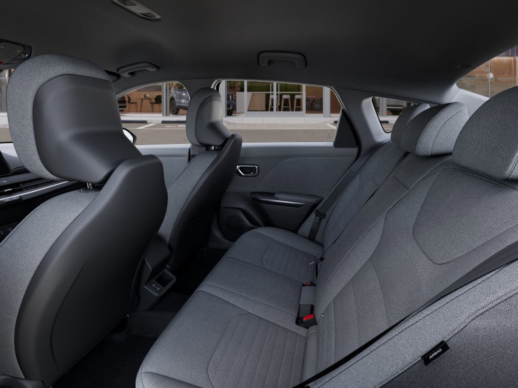 2025 Kia K4 EX - Photo 17