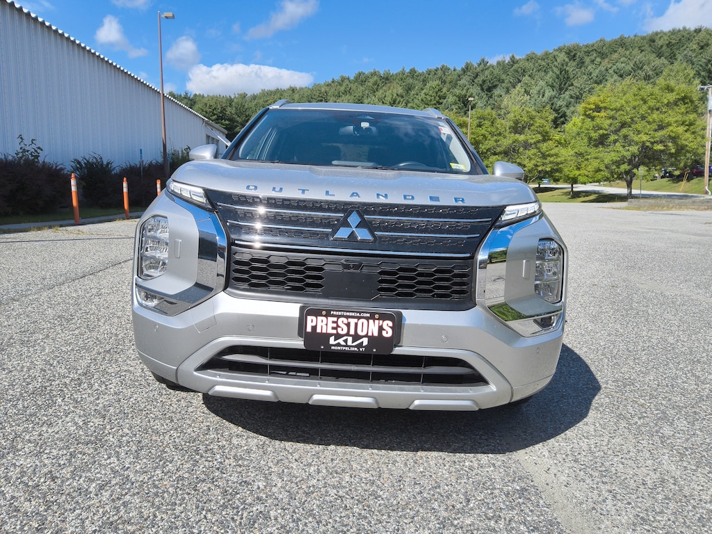 Used 2024 Mitsubishi Outlander Plug-In Hybrid SEL SUV