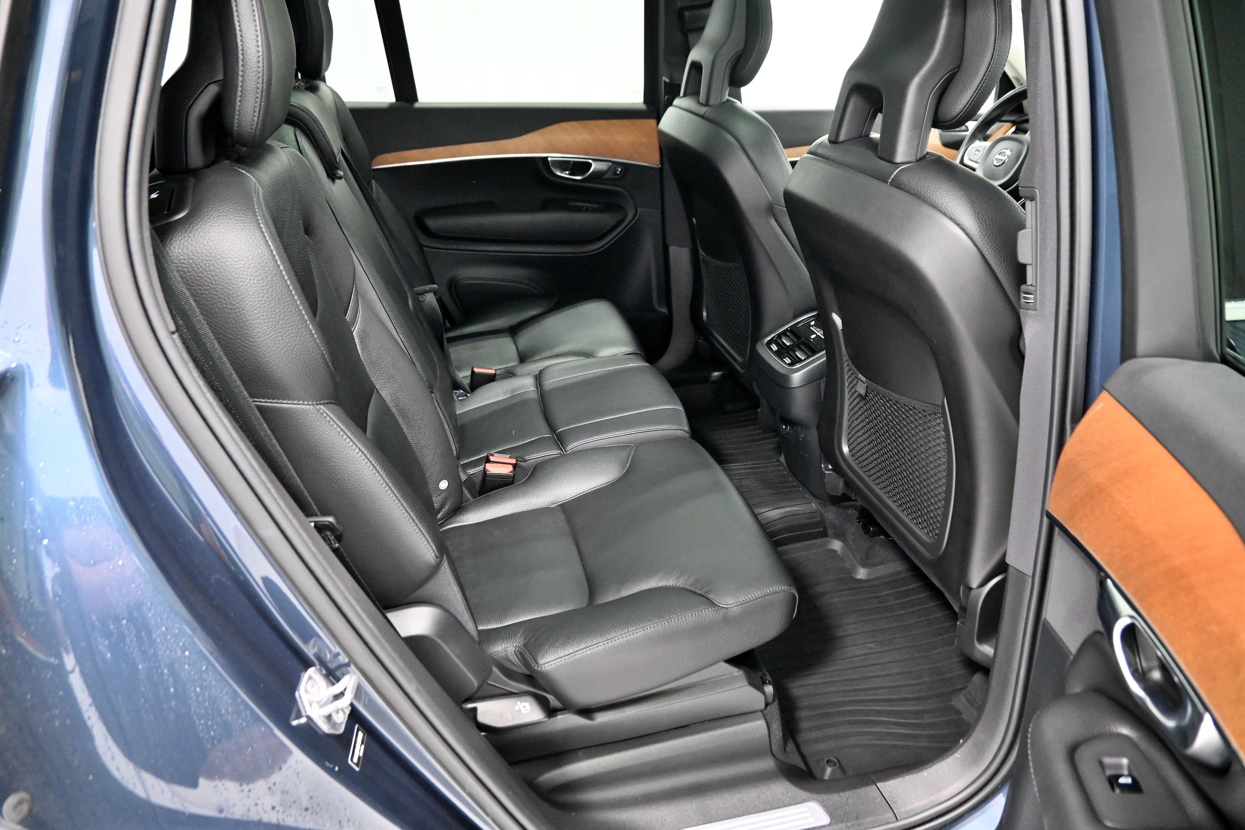 2021 Volvo XC90 Momentum - Photo 30