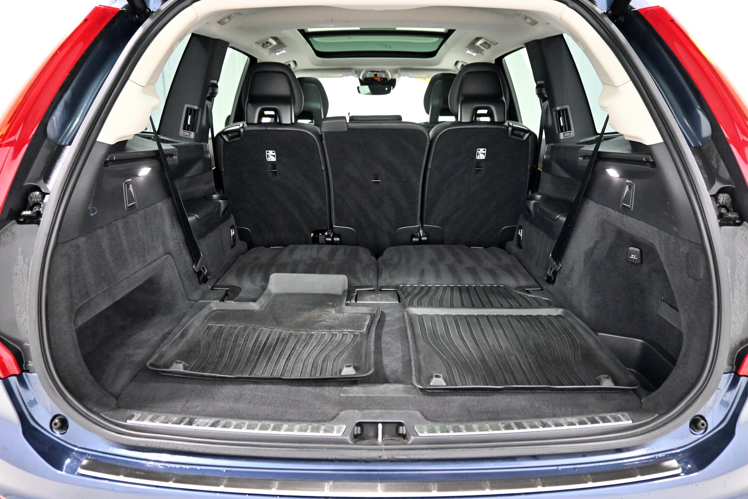 2021 Volvo XC90 Momentum - Photo 36