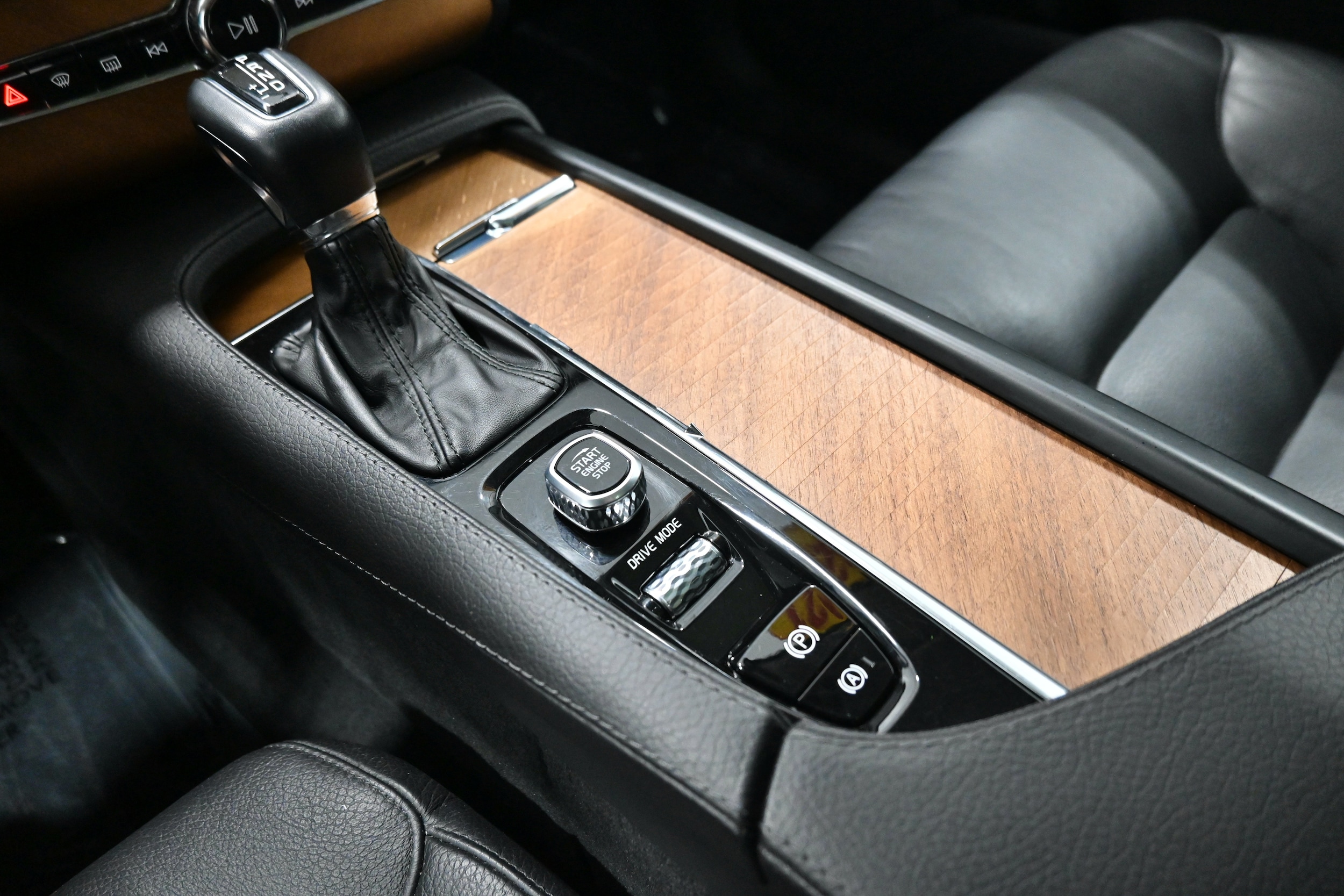 2021 Volvo XC90 Momentum - Photo 18