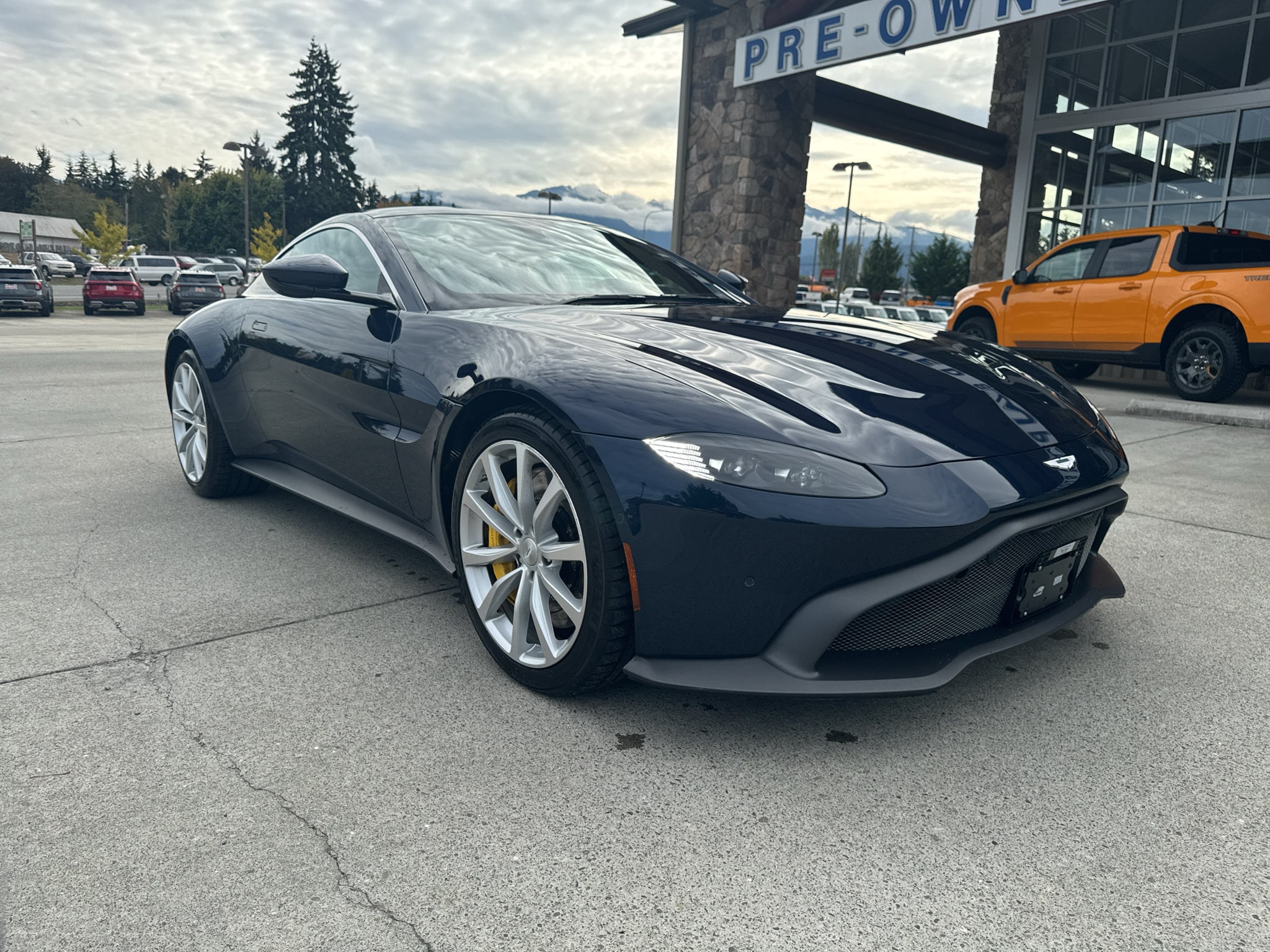 2020 Aston Martin Vantage