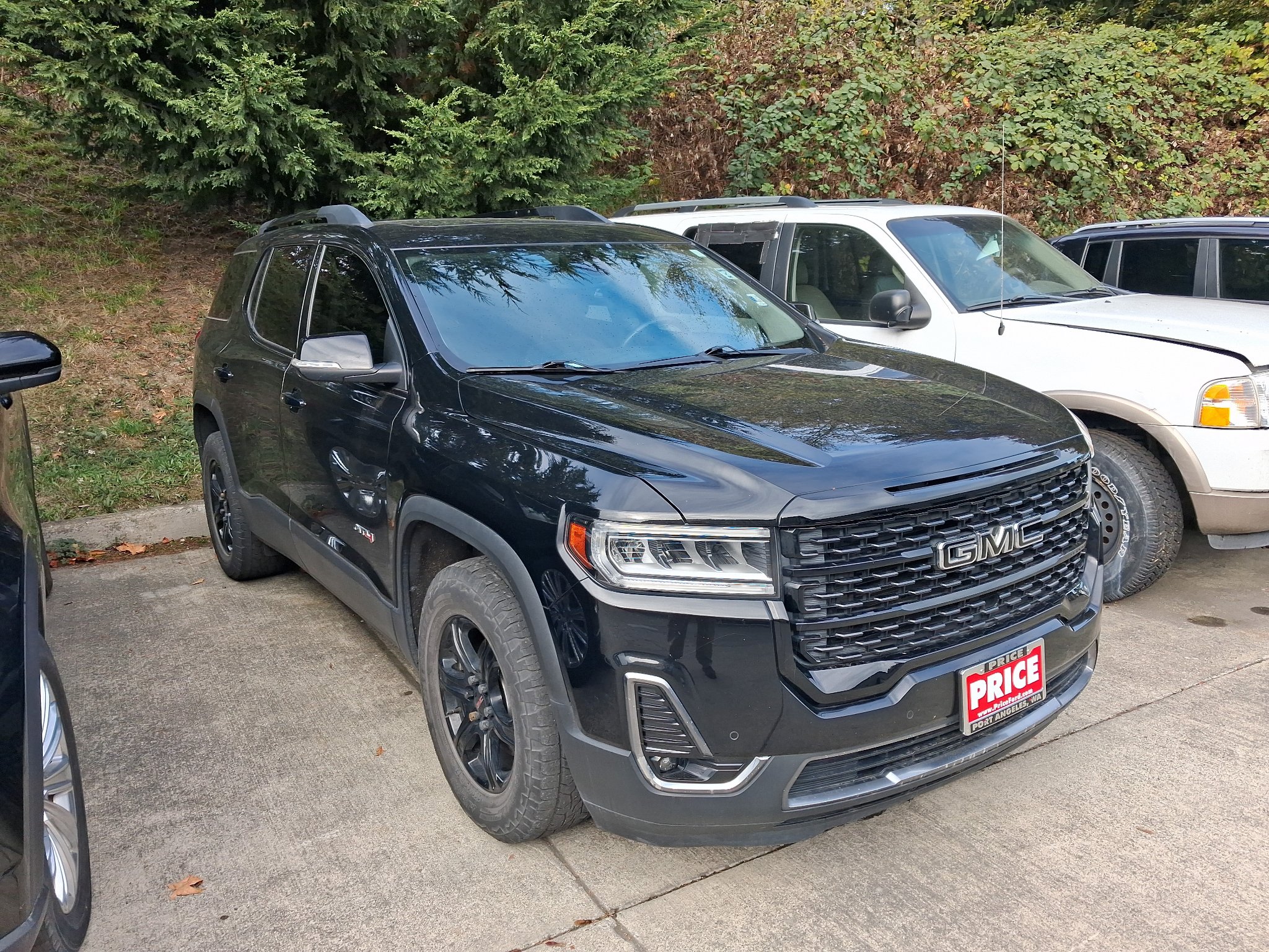 2021 GMC Acadia AT4