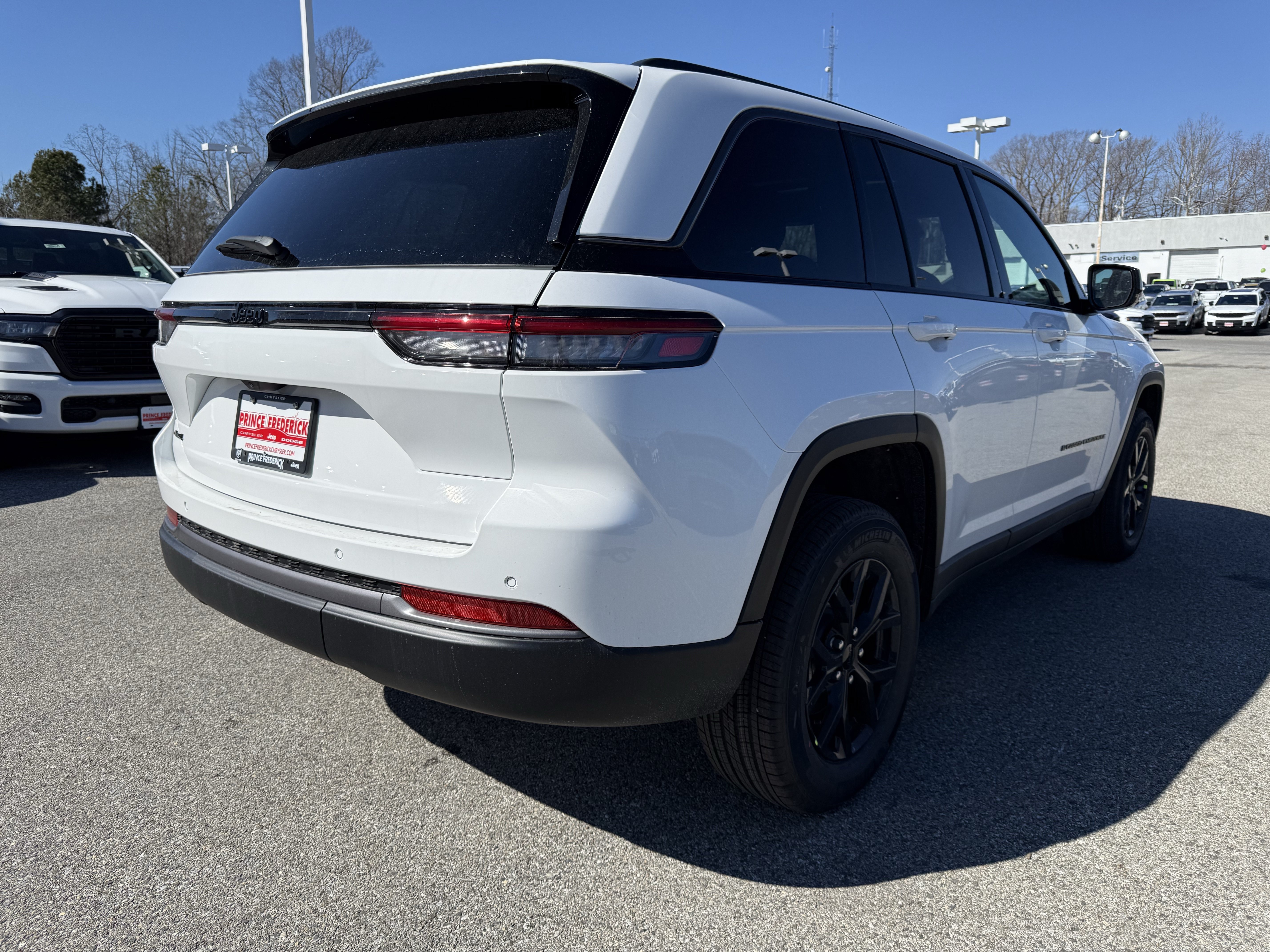 New 2026 Jeep Grand Cherokee Laredo Altitude Laredo Altitude 4x4