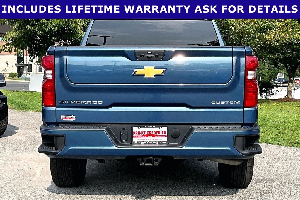 Used 2024 Chevrolet Silverado 1500 Custom 4WD Crew Cab 147 Custom