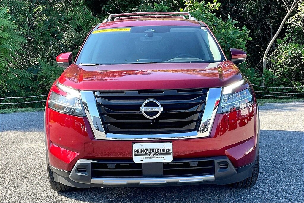 Used 2024 Nissan Pathfinder SL SL 4WD