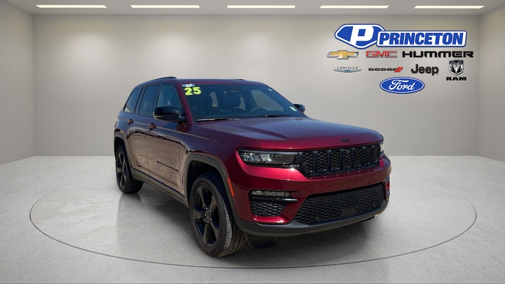 Used 2025 Jeep Grand Cherokee Limited SUV
