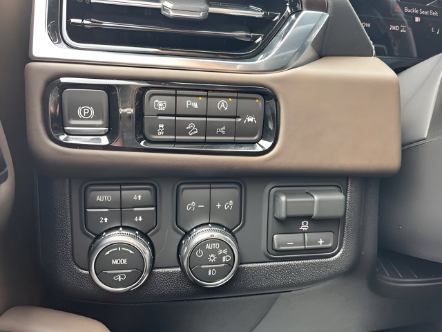 2027 GMC Yukon Denali Ultimate - Photo 14