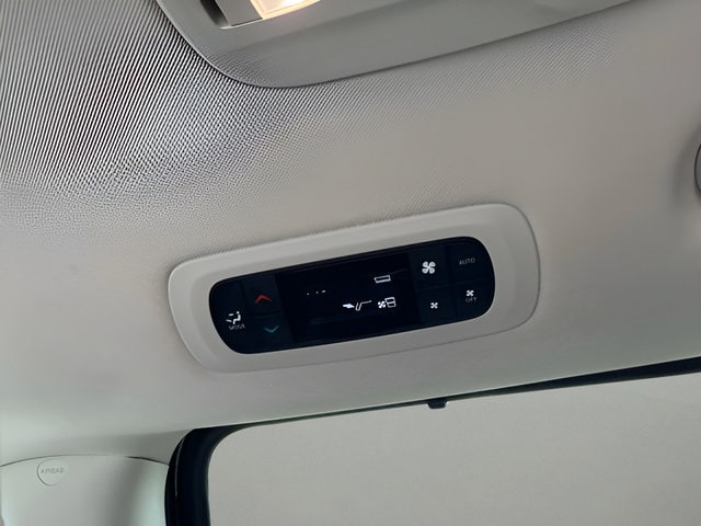 2024 Chrysler Pacifica Touring L - Photo 28