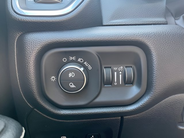 2025 RAM Ram 1500 Pickup Laramie - Photo 14