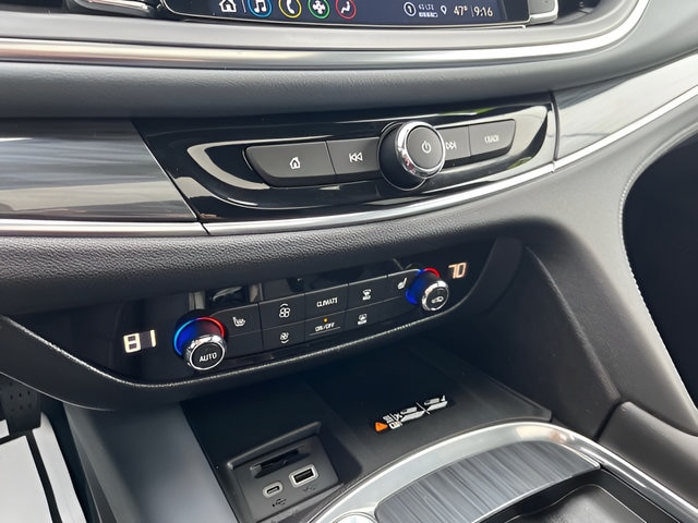 2023 Buick Enclave Essence - Photo 19