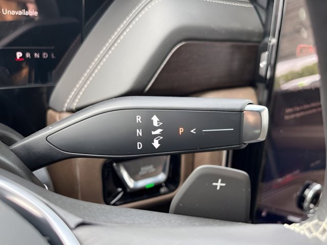 2027 GMC Yukon Denali Ultimate - Photo 17