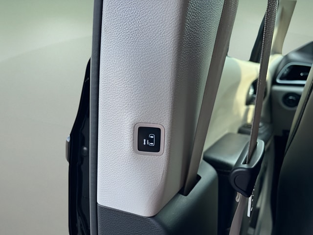 2024 Chrysler Pacifica Touring L - Photo 29