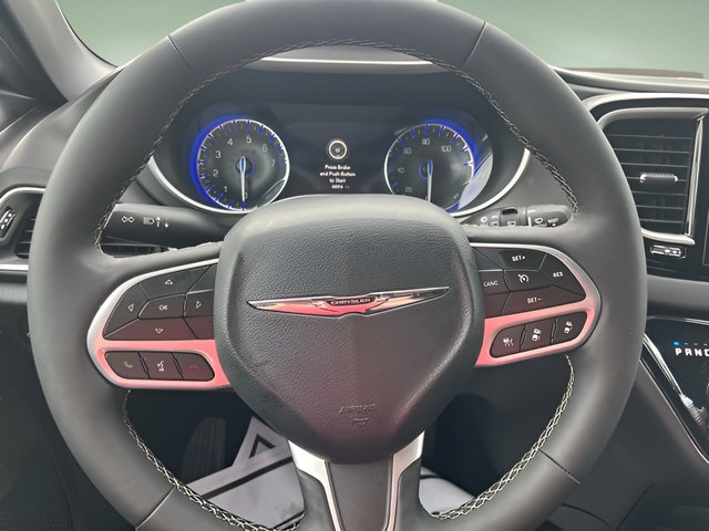 2025 Chrysler Pacifica Select - Photo 15