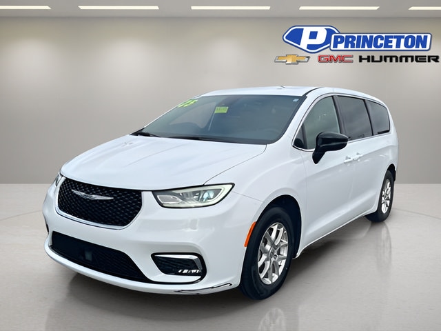 2025 Chrysler Pacifica Select - Photo 3