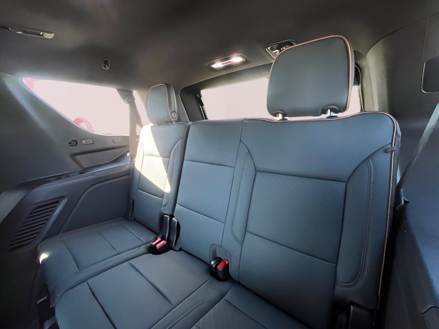 2027 GMC Yukon AT4 - Photo 31