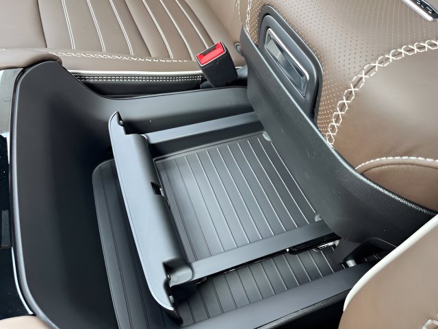 2027 GMC Yukon Denali Ultimate - Photo 23