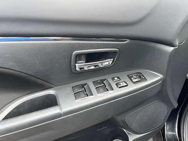 2024 Mitsubishi Outlander Sport S - Photo 10