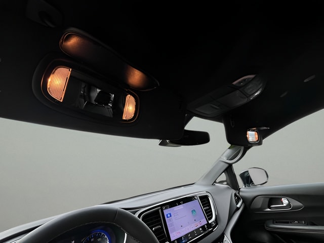 2025 Chrysler Pacifica Select - Photo 26