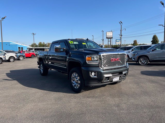 Used 2017 GMC Sierra 2500 HD Denali Truck