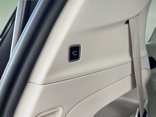 2024 Chrysler Pacifica Touring L - Photo 39