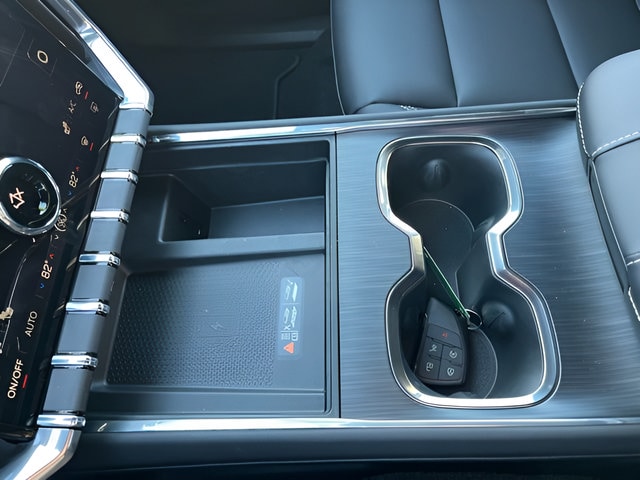 2026 GMC Acadia Elevation - Photo 19