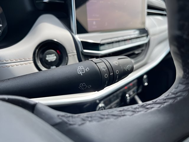 2024 Jeep Compass Limited - Photo 17