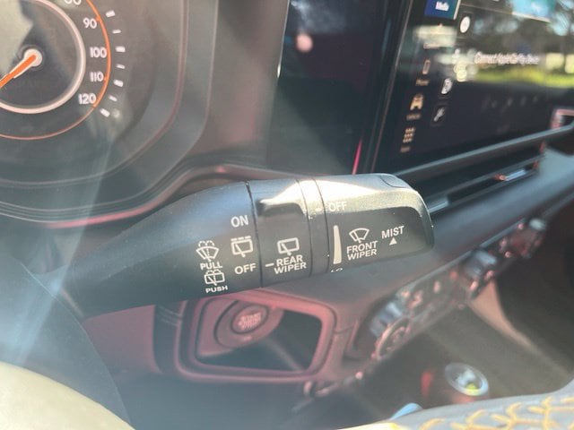 2024 Jeep Wrangler 4-Door Sahara - Photo 17
