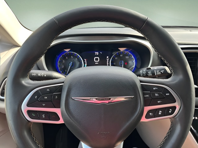 2024 Chrysler Pacifica Touring L - Photo 15