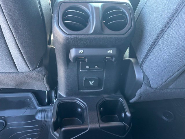 2024 Jeep Wrangler 4-Door Sahara - Photo 29