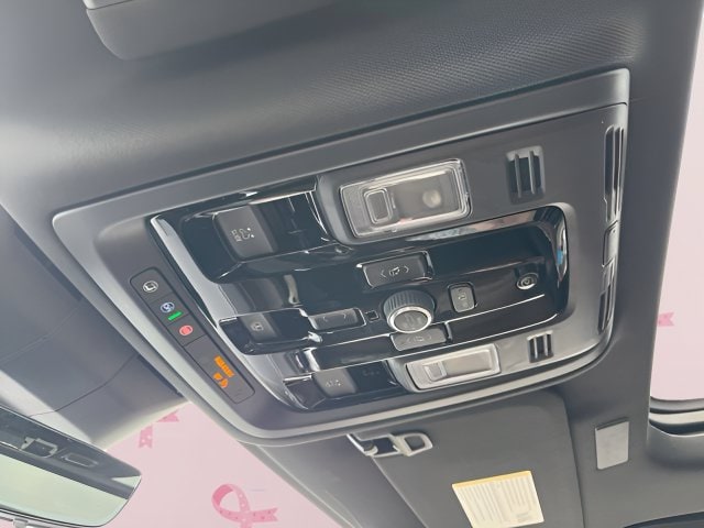 2027 GMC Yukon Denali Ultimate - Photo 24