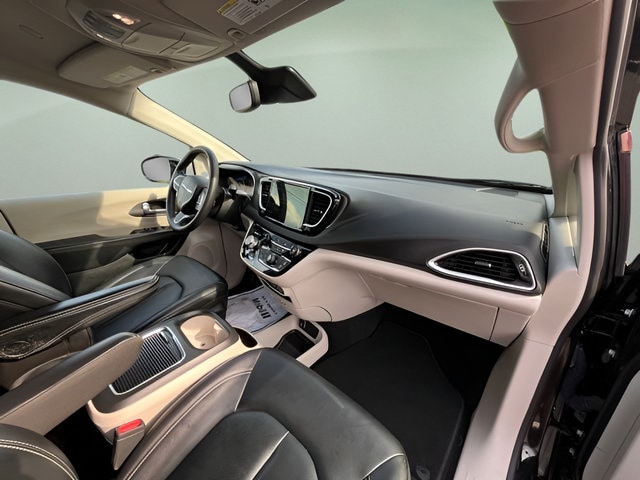 2024 Chrysler Pacifica Touring L - Photo 36