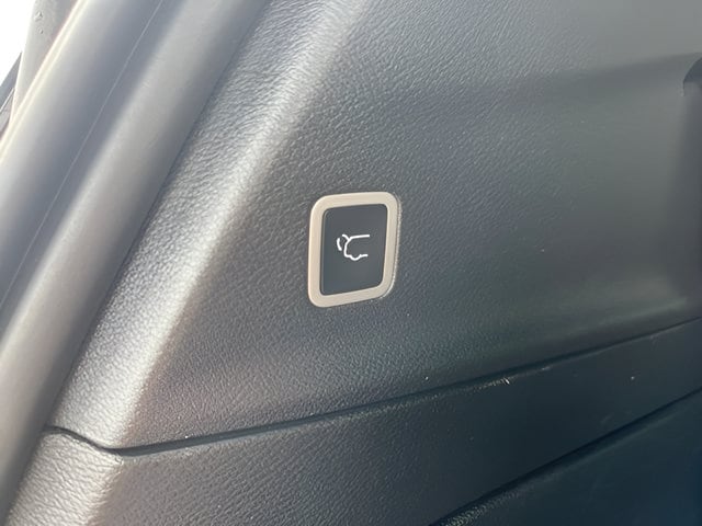 2025 Chrysler Pacifica Select - Photo 41