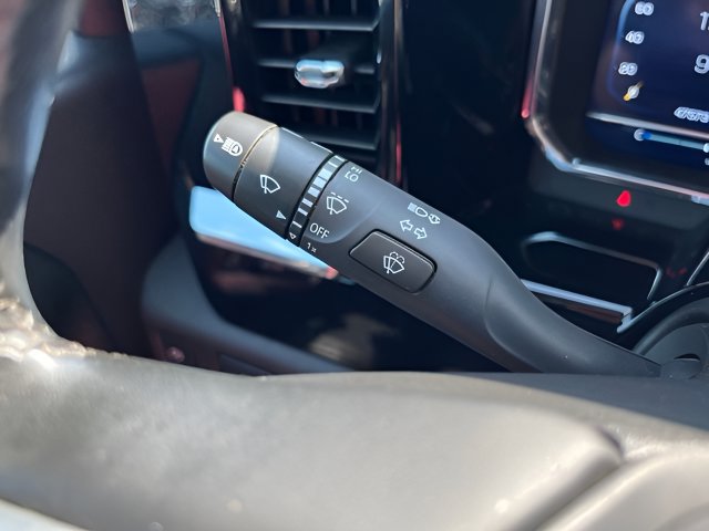 2025 Chevrolet Silverado 1500 LT - Photo 16