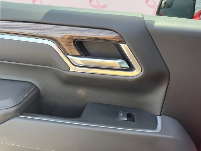 2025 Chevrolet Silverado 1500 LT - Photo 25