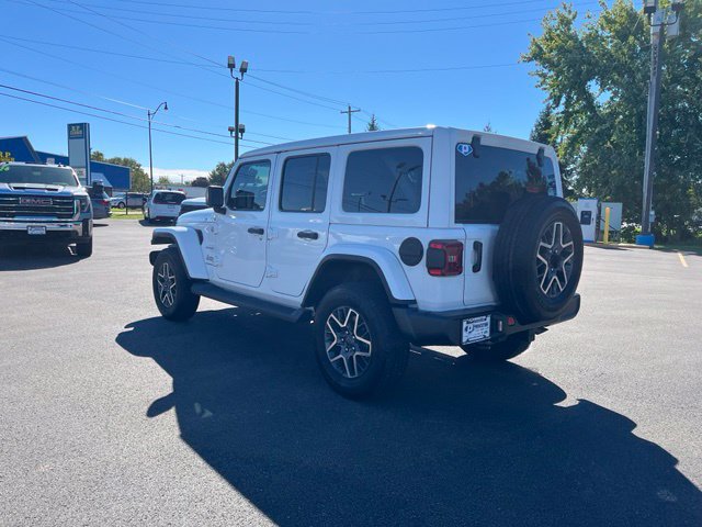 2024 Jeep Wrangler 4-Door Sahara - Photo 6