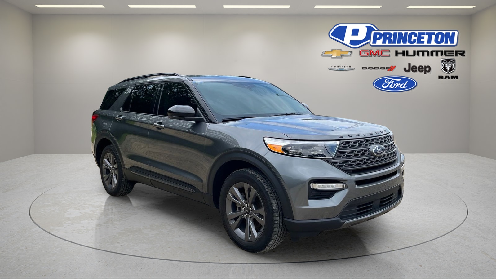 2024 Ford Explorer XLT