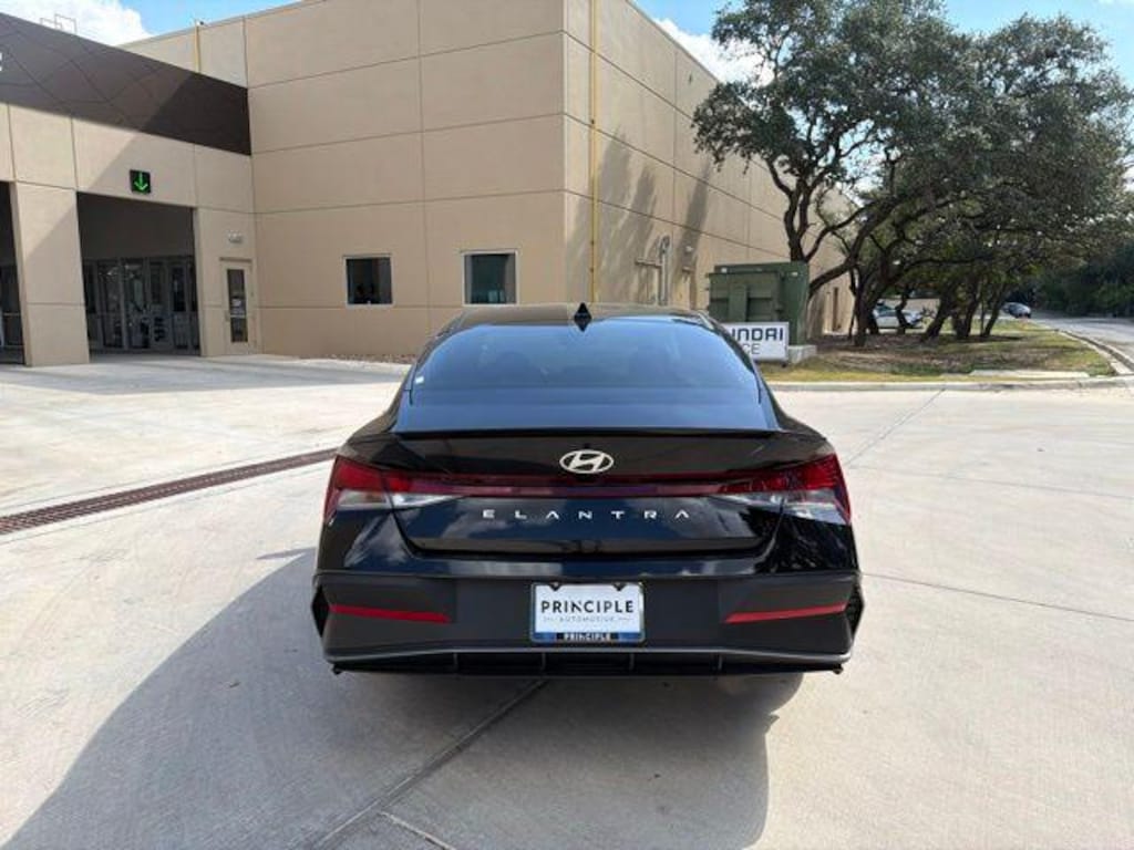 New 2026 Hyundai Elantra SEL Sport Plus Sedan