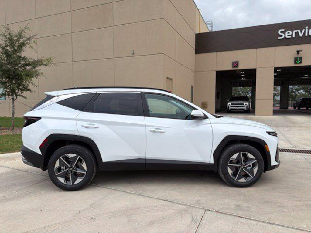 New 2026 Hyundai Tucson Hybrid SEL Convenience SUV
